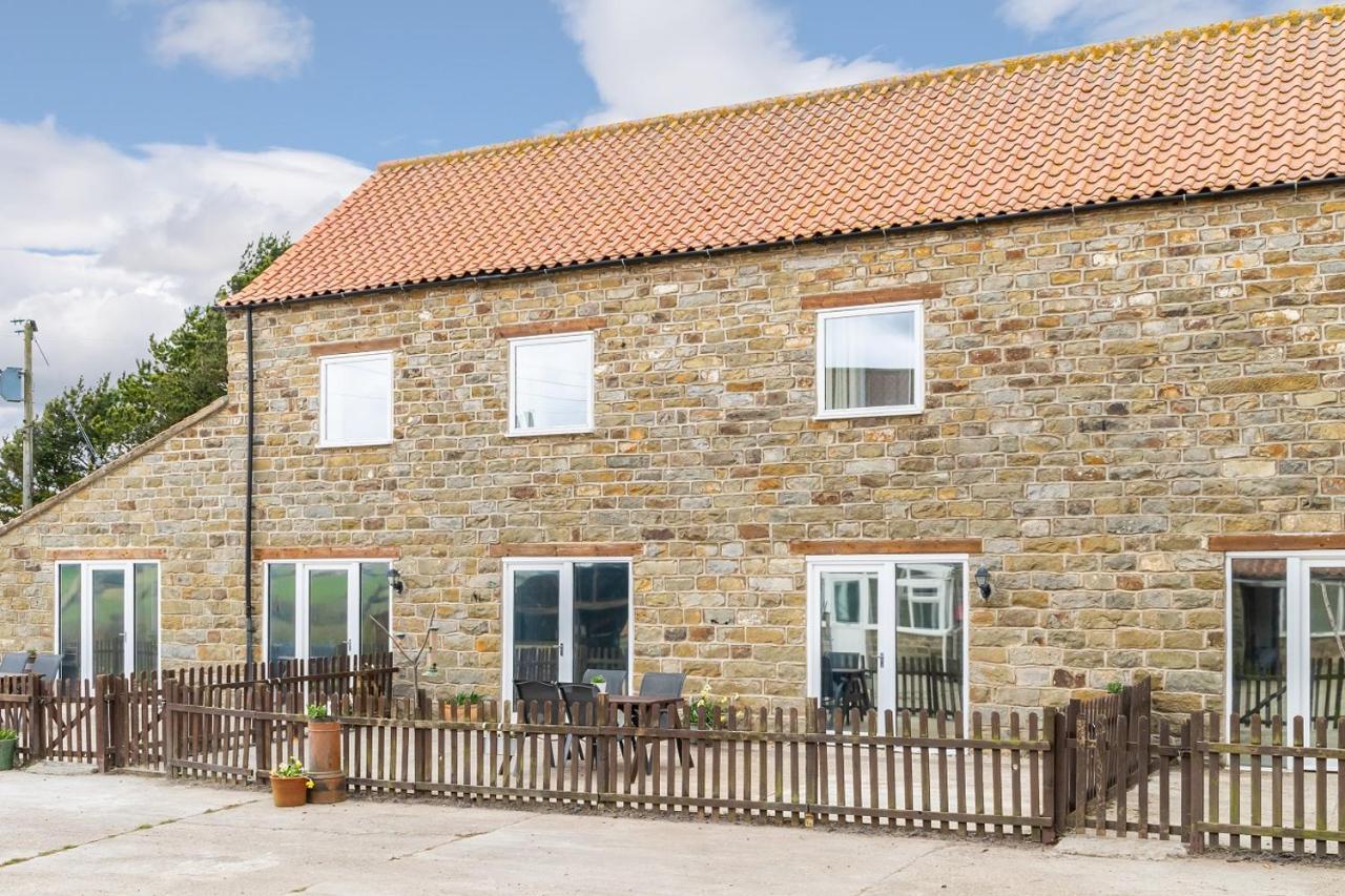 The Grainary Cottages Scarborough Esterno foto