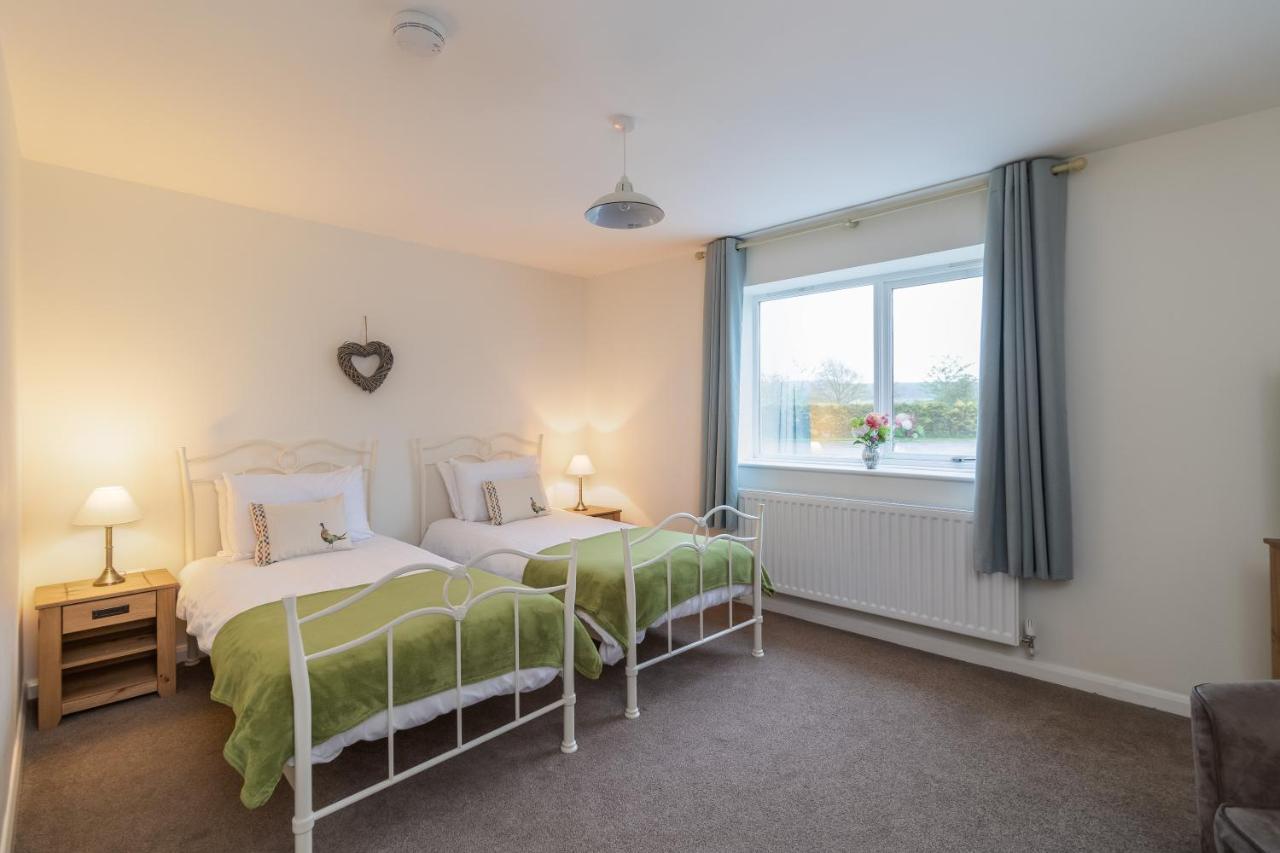 The Grainary Cottages Scarborough Esterno foto